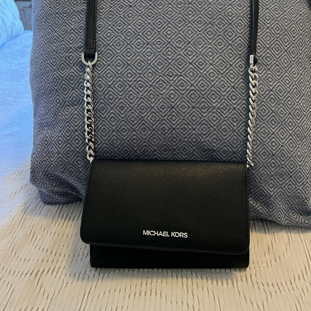 Michael Kors Jet set travel